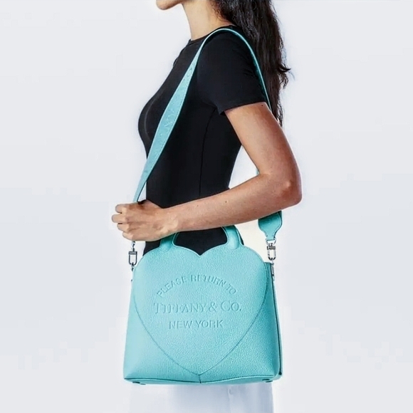 Tiffany & Co. Please Return to Tiffany Blue Medium Heart Bag - Picture 2 of 5